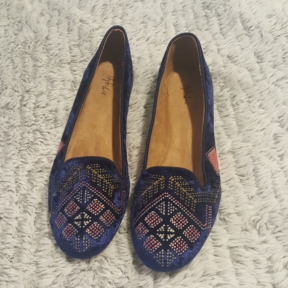 Style & Co. Shoes - NWOB Embroidered velvet blue flats